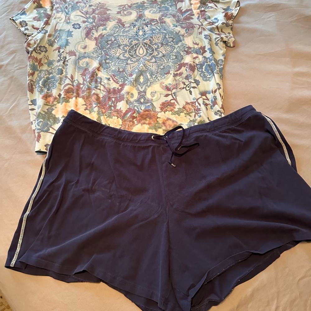 Notations Navy Women's Shorts